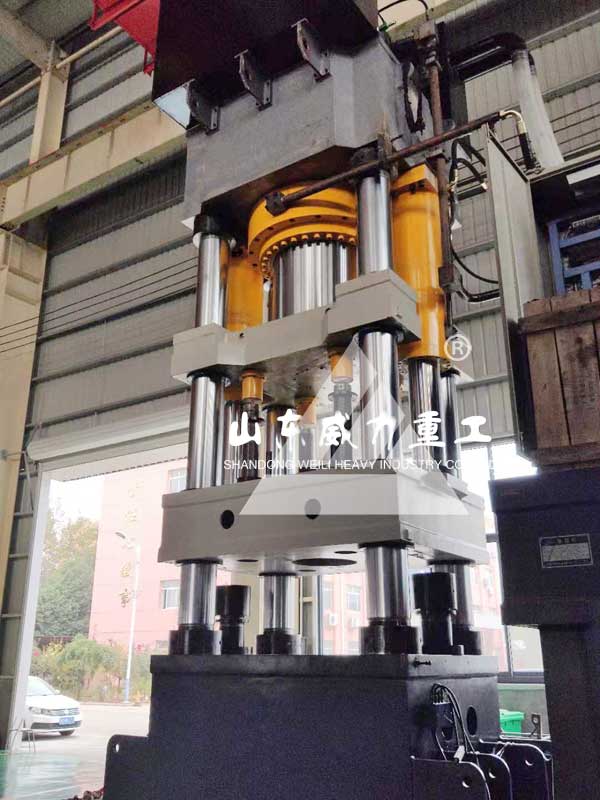 1800噸四柱油壓機圖片