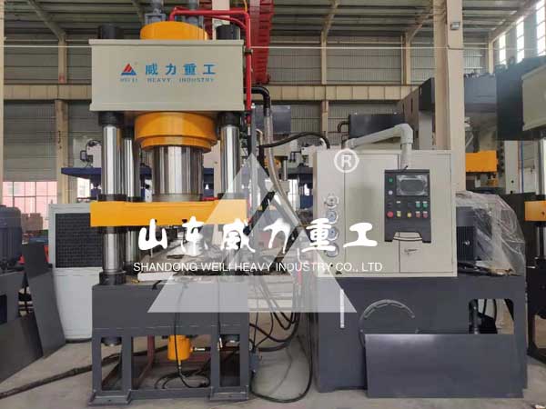 500噸伺服快速油壓機